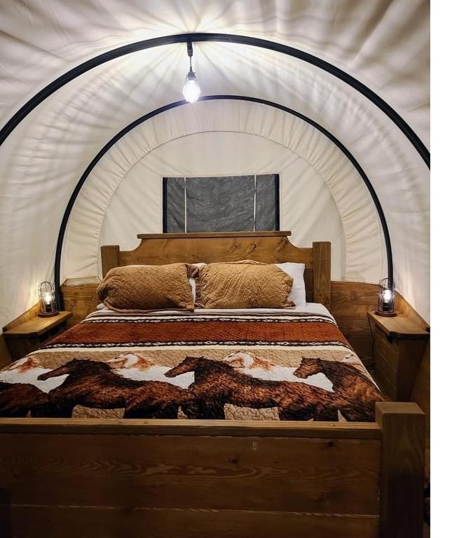 Smoky Hollow Resort Covered Wagons
