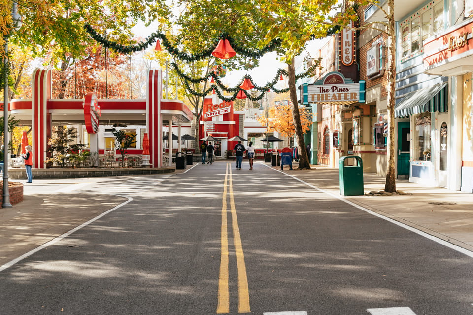 Dollywood at Christmas