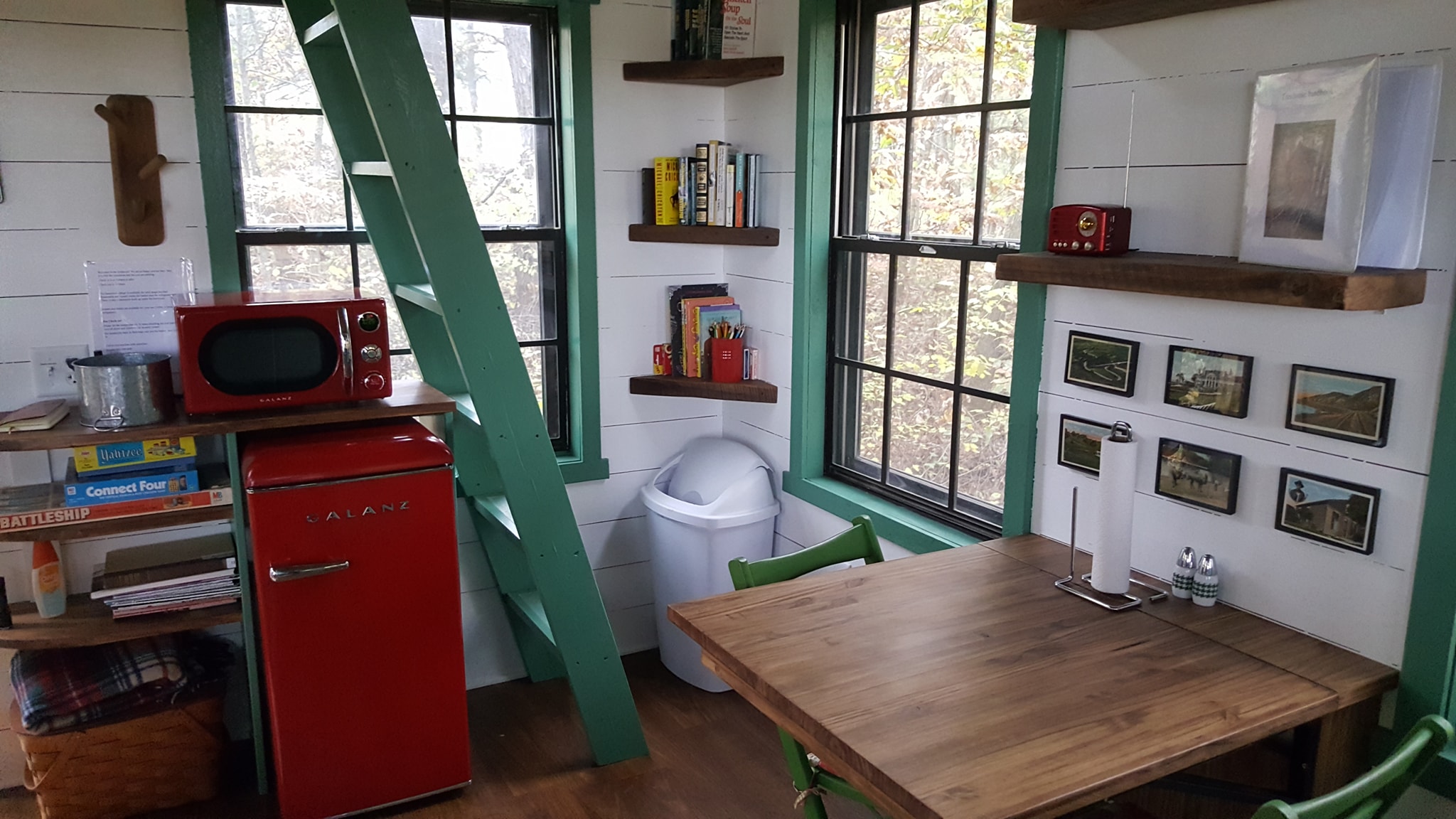 Firefly Treehouse, St. Joseph, MO